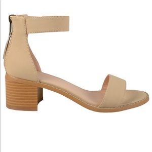 Journee Collection Women's Percy Sandals Women's Shoes NUDE Sz 12 Brand new.